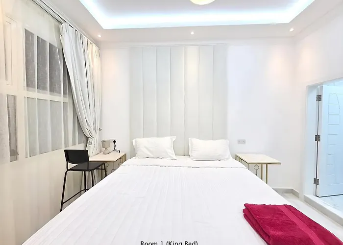 Lux Khibeesi Moods 3Br Villa