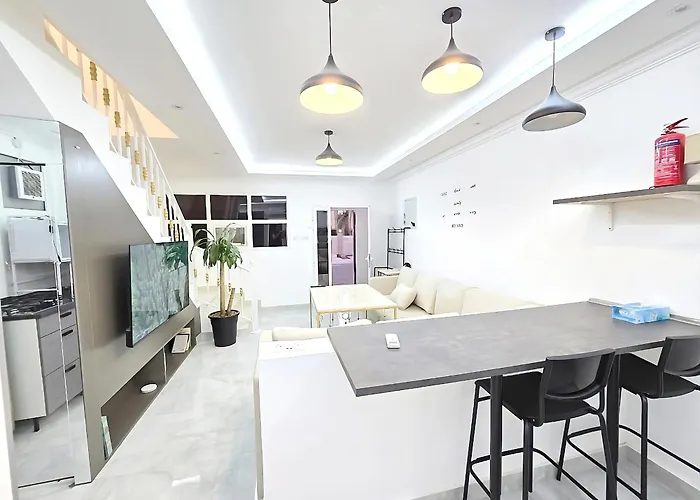 Lux Khibeesi Moods 3Br Villa